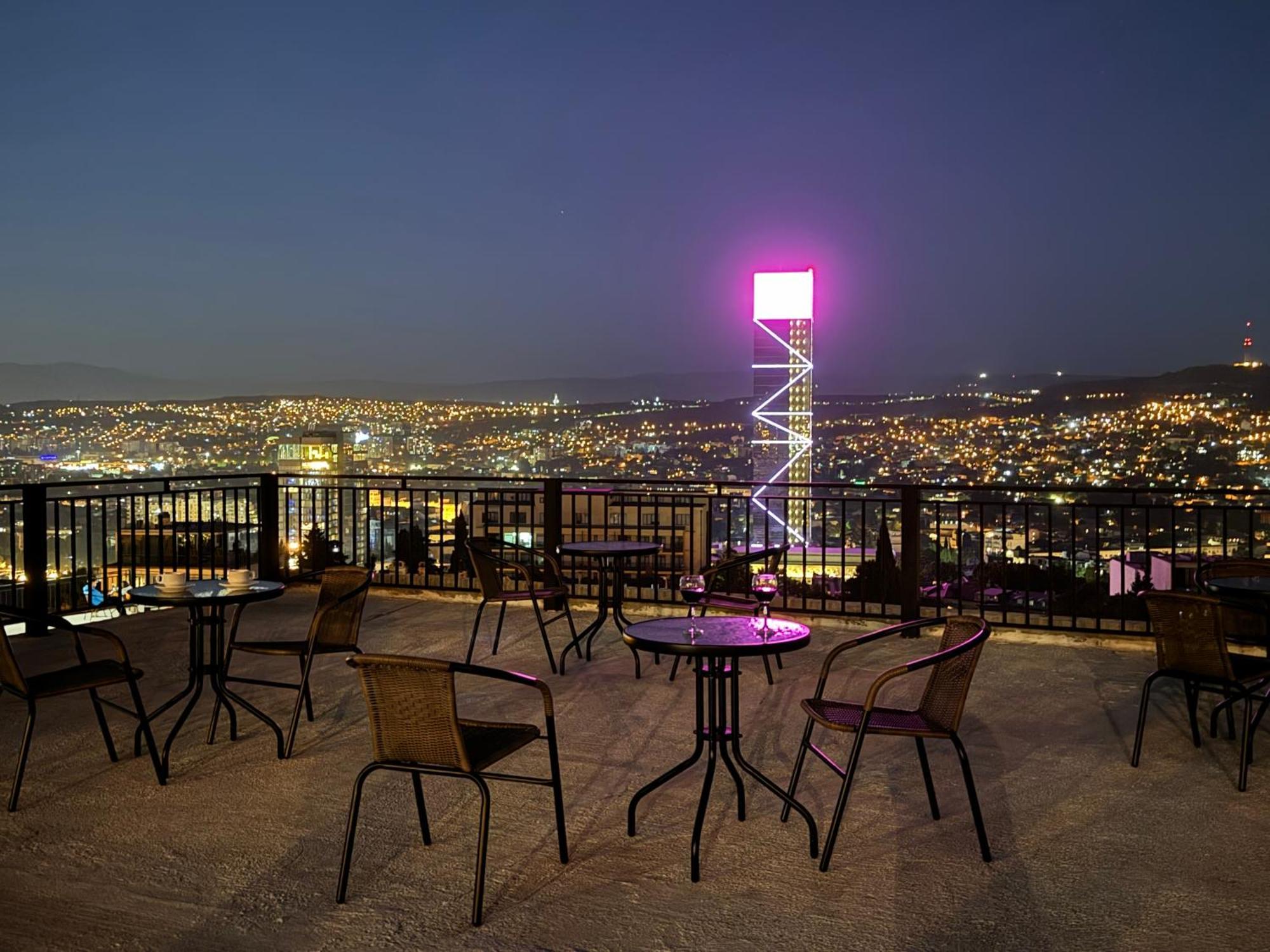 Brothers Apartments With Terrace In Old Tbilisi Zewnętrze zdjęcie