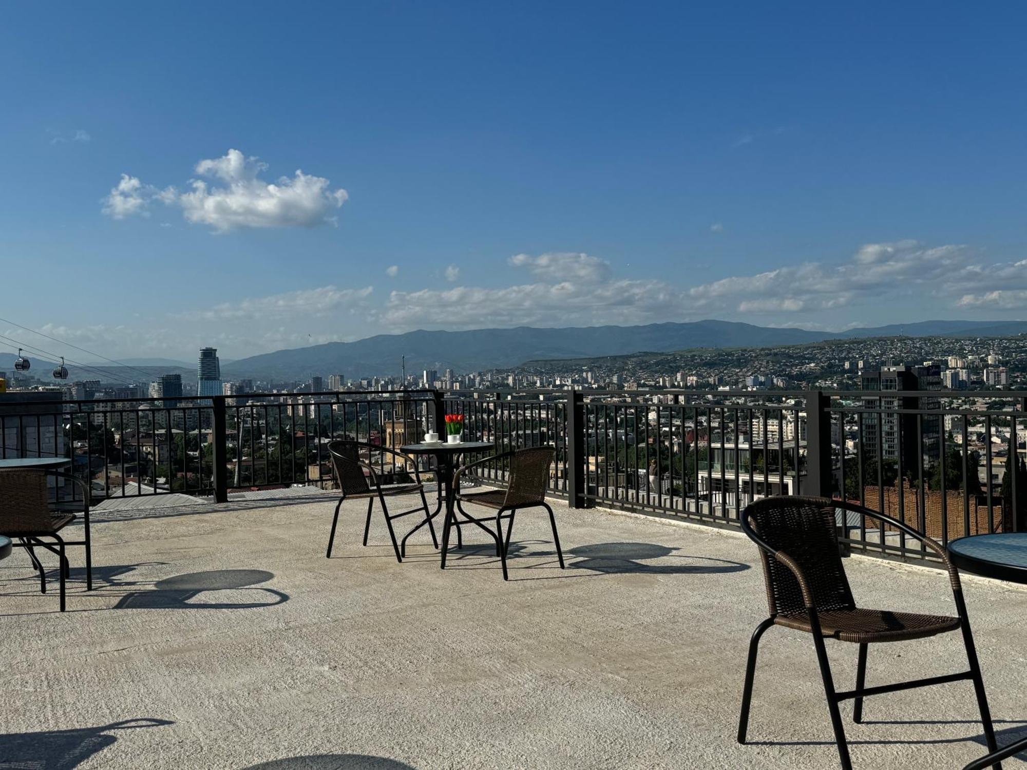 Brothers Apartments With Terrace In Old Tbilisi Zewnętrze zdjęcie